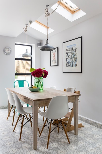 0401-dining-room-roof-lights-industrial-pendants-nw6-vorbild-architecture